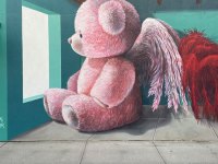 detail-angel-teddybear-leonkeer-mural-3d-chilliwack