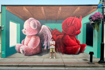 Mural 'Inner Chatter' by Leon Keer & Massina Chilliwack Canada. My latest mural Chilliwack Mural Festival ‘INNER CHATTER’ an inner angel’s and devil’s voice where each side is an important aspect of ourselves, as both comes with qualities we need. Depicted as 2 teddy bears as a reminder of that inner childhood voice which always seems to make the best choices in life. Thanks Massina for assist. Thanks Amber and her mural festival team for the dedication and generosity to make us feel happy and most welcome in Chilliwack. #3dstreetart #3dmural #chilliwack (location mural: Mill Street Chilliwack Downtown)